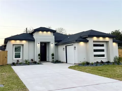 405 12th St, Alamo, TX 78516