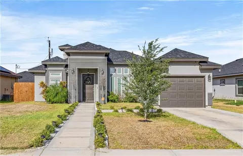 813 Hawk St, Alamo, TX 78516