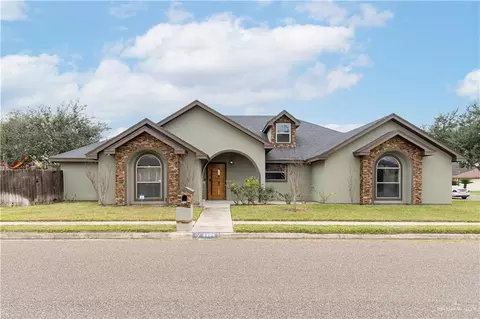 3200 Water Oak Dr, Edinburg, TX 78542