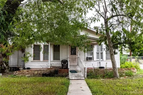 319 W 13th St, Mission, TX 78572