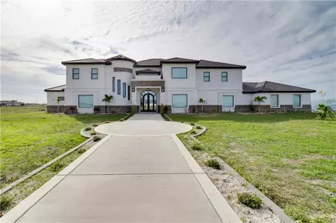 416 S Esperanza St, Progreso, TX 78579