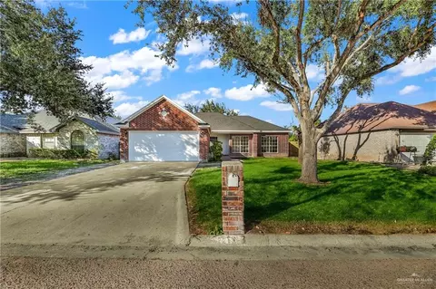 2213 E 20th St, Mission, TX 78572