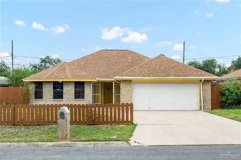 1104 Honey Tree St, Weslaco, TX 78596