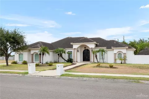 906 Carina Dr, Pharr, TX 78577