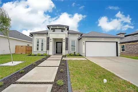 3301 E Bella Vista Ave, Alton, TX 78573