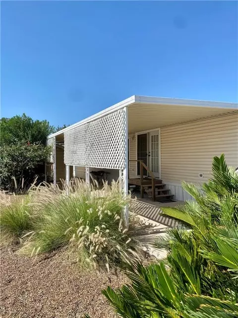 1905 Johnson St, Mission, TX 78572