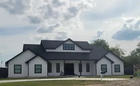 204 Mesquite Dr, La Joya, TX 78560