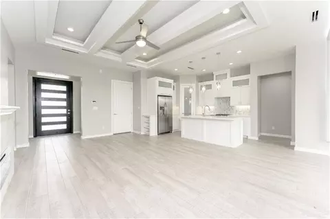 1405 E Danielle Ave, Pharr, TX 78577 photo 3