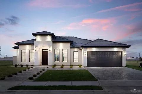 1808 S Queen St, Edinburg, TX 78539