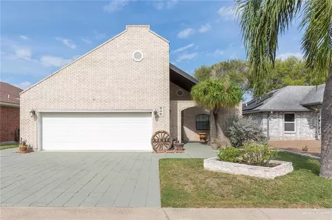 306 Diana Dr, Alamo, TX 78516