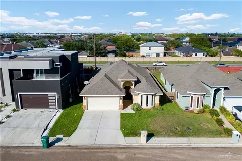 805 E Azucar Ave, Pharr, TX 78577