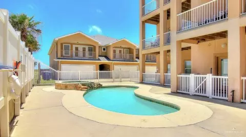 15217 Windward Dr #301, Corpus Christi, TX 78418