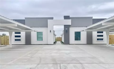448 E Acacia Ave E, Alamo, TX 78516