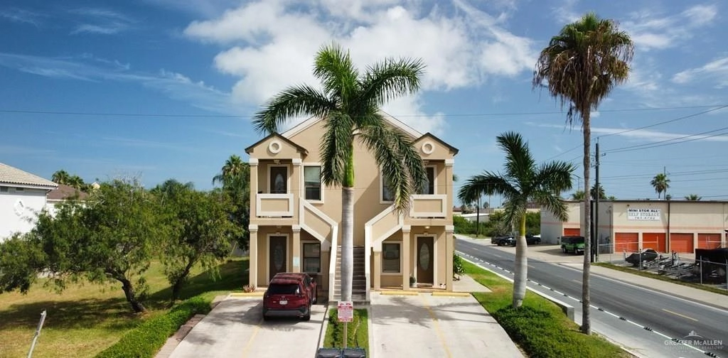 200 W Esperanza St Unit A4  