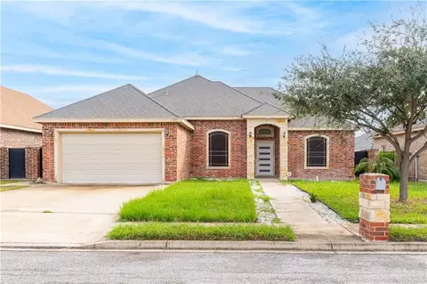 209 N 15th St, Hidalgo, TX 78557