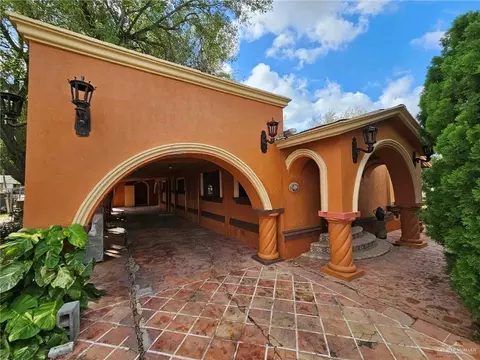 1003 Jon Dr, Alamo, TX 78516