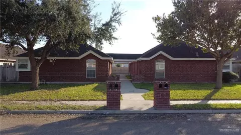 813 W Bronze Dr, Pharr, TX 78577