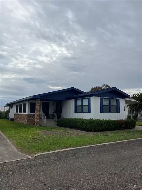 3102 Casa Grande Dr, Weslaco, TX 78596
