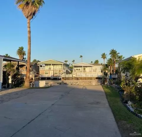 456 W Clam Cir W, Port Isabel, TX 78578