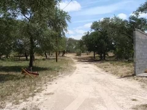 1500 W Cr 111 Rd, Falfurrias, TX 78355