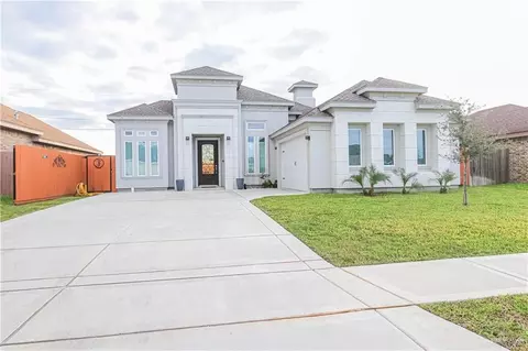 5014 Mission St, Edinburg, TX 78542