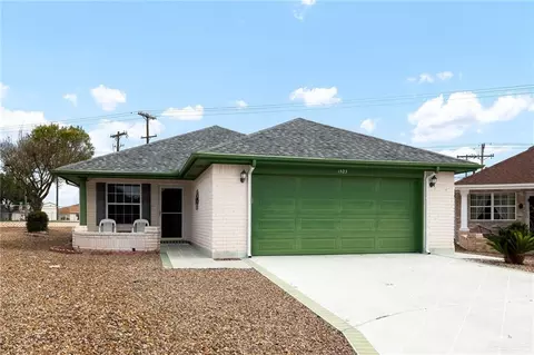 1523 E 2nd St, Mission, TX 78572