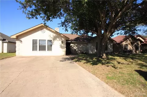 1809 E 24th St, Mission, TX 78574