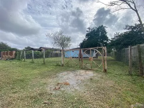 207 San Bernadino Dr, Alamo, TX 78516