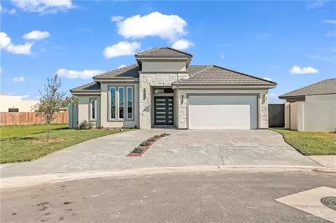 2521 Chesterfield Ave, Edinburg, TX 78539