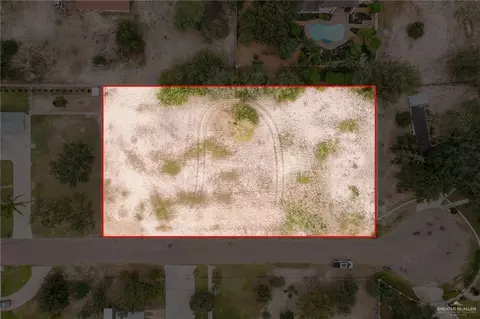 1717 Rosewood Dr, Mission, TX 78573