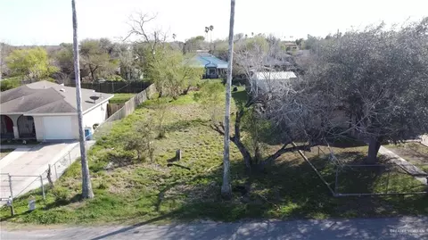 907 Loma Linda St, Alamo, TX 78516