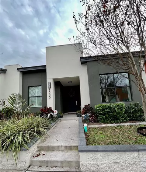 1305 Ozark Ave, Mcallen, TX 78504