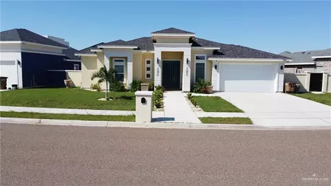 1701 Lago Michigan, Edinburg, TX 78542