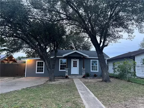 106 N 8th St, Donna, TX 78537