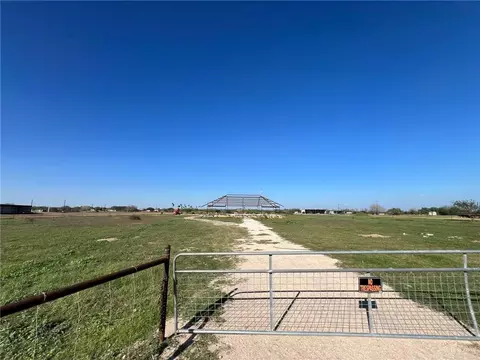 10986 Mile 19 Rd N, Edcouch, TX 78538