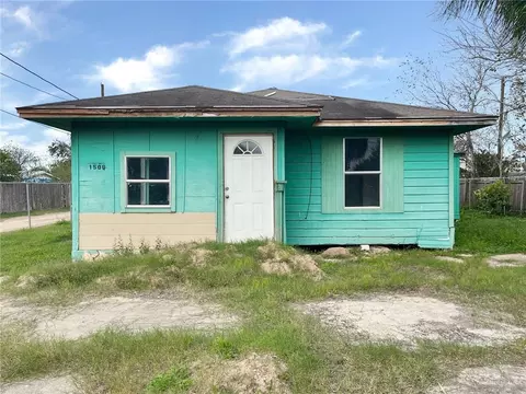 1509 Barnes St, Mission, TX 78572