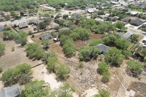 700 Main St, Penitas, TX 78576