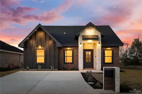 700 Marissa Dr, Alamo, TX 78516
