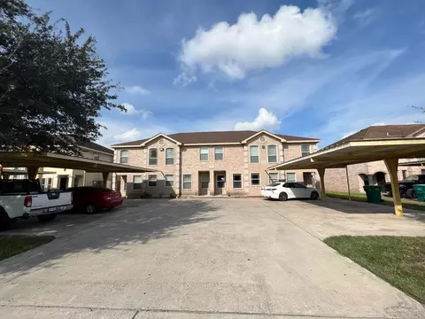 1304 W Kiwi Ave W, Pharr, TX 78577