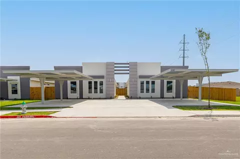 5202 N Crown Point St, Pharr, TX 78577