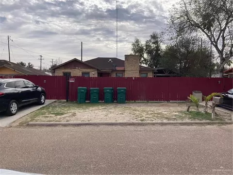 305 W Boone Ave W, Pharr, TX 78577