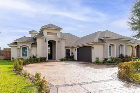 1910 N 44th Ln, Mcallen, TX 78501