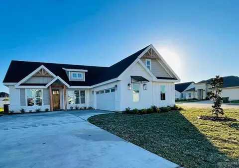 535 Country Club Dr, Alamo, TX 78516