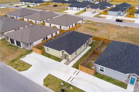 2332 S Valley Cir, La Feria, TX 78559