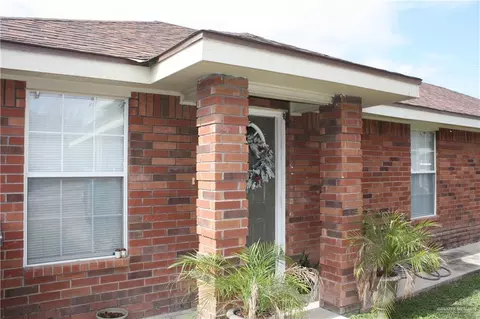 62 Lopez Ave, Rio Grande City, TX 78582