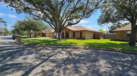 2125 Nightingale Ave, Mcallen, TX 78504