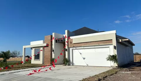 204 N 30th St, Hidalgo, TX 78557