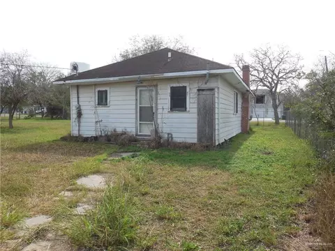 958 W Bowie Ave, Alamo, TX 78516