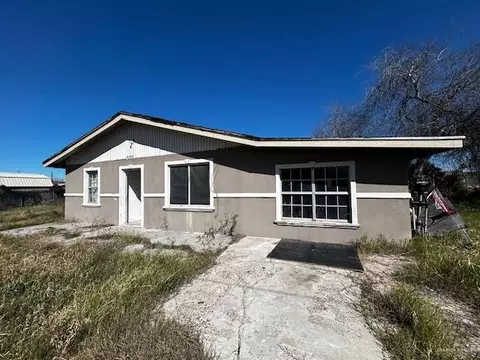 301 Obregon Ave, Sullivan City, TX 78595