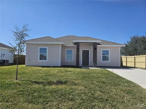 2704 Rosa Dr, La Feria, TX 78559